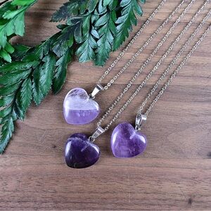 🆕New Amethyst Heart Shaped Crystal Gemstone Necklace- Silver